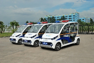 全封闭电动巡逻车厦门全封闭电动巡逻车漳州全封闭电动巡逻车